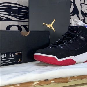 Jordan Max Aura (GS) brand new!